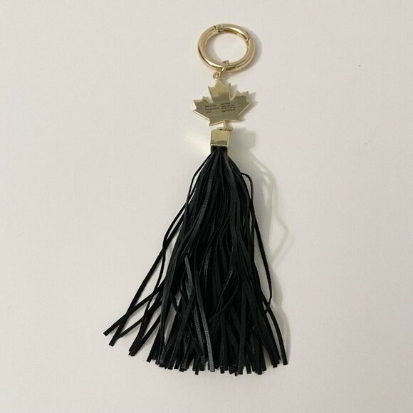 2015 Victorias Secret Keychain Purse Tag Tassel Canada Flag 8 Inch - Picture 6 of 13